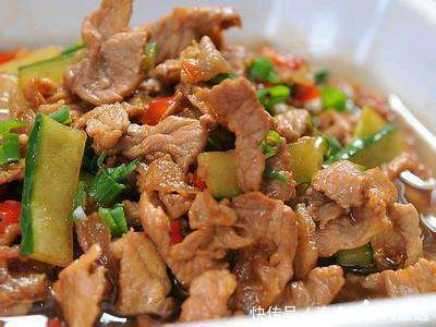 滑嫩|炒肉时多加一步,鲜嫩美味不粘锅,孩子们抢着吃,美容养颜还滋补