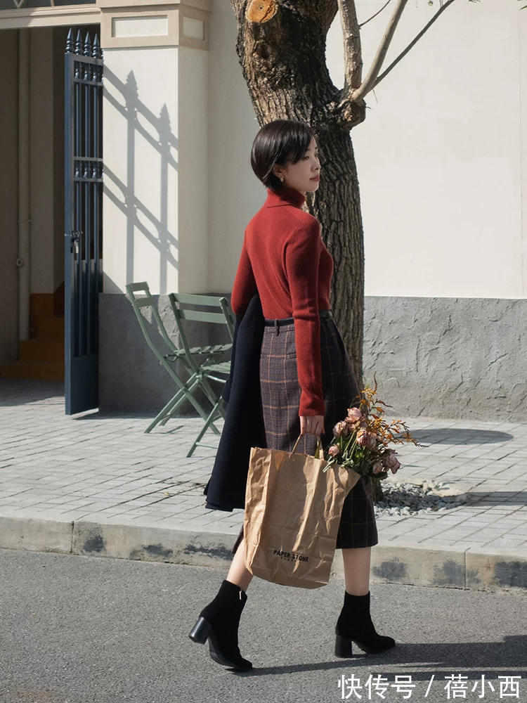 半身裙 冬季也要学会穿“半身裙”，这5个实用款，搭配毛衣优雅到骨子里