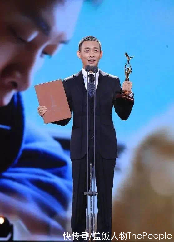 同样是演军人，肖战张译气场强，黄景瑜像小混混，差别在于体态？