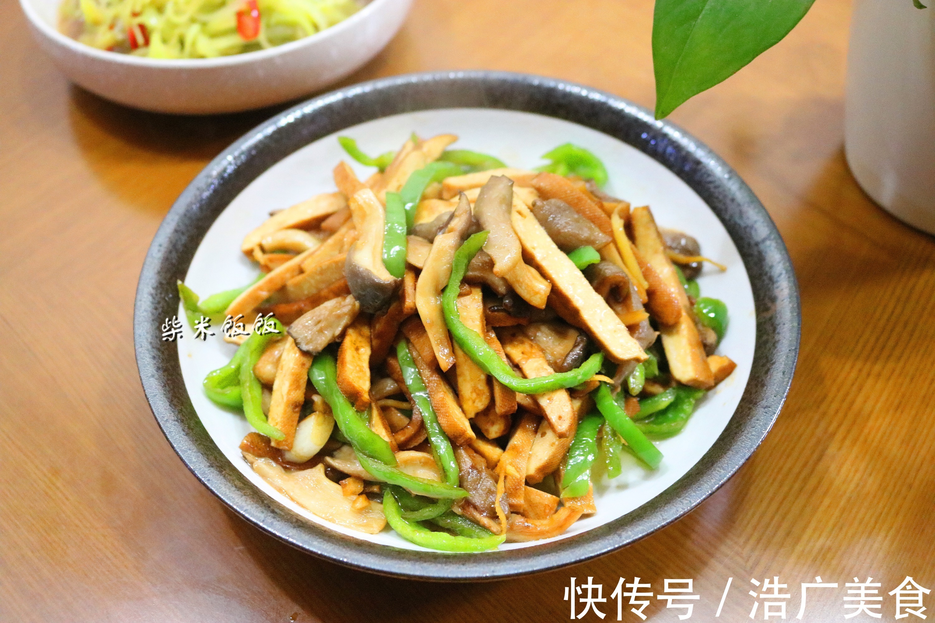 蘑菇|我家爱吃蘑菇,尤其是和它一起炒,简单好做营养好,比炒肉更香