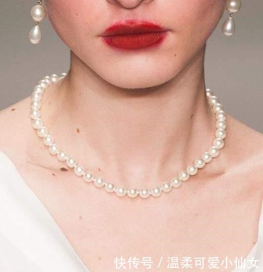 沈梦辰 “口红”不可随便涂!唇形不同画法也不同,原来我一直做错了!