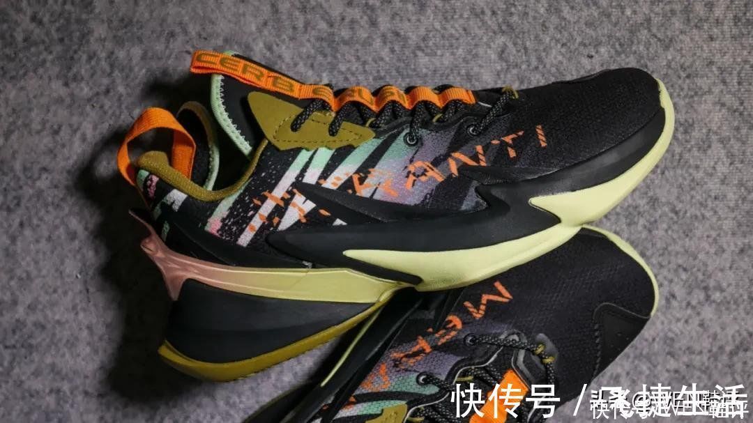 特步 粗犷造型配合顶级配置!这头战獒会成为外场实战猛兽吗?