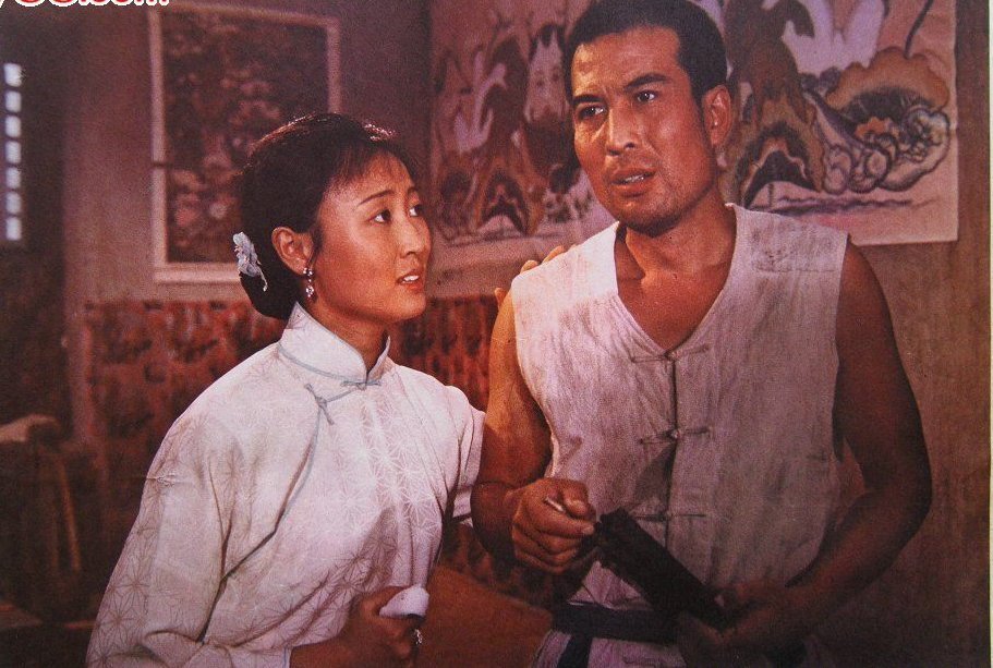 冯德英!《苦菜花》作者冯德英的长篇小说《山菊花》为何无缘茅盾文学奖?