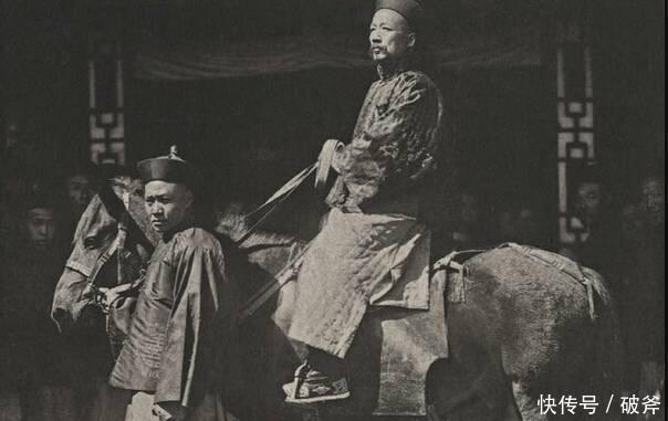 官员|一组清末官员老照片,头戴顶戴花翎,出巡阵仗大,官气十足!