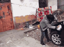 |搞笑GIF:这是谁家的闺女