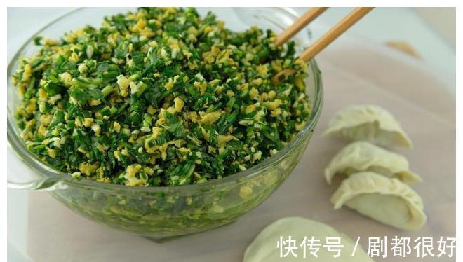 包饺子|包韭菜饺子时,记住“2放2不放”,饺子味鲜好吃,不破皮更新鲜