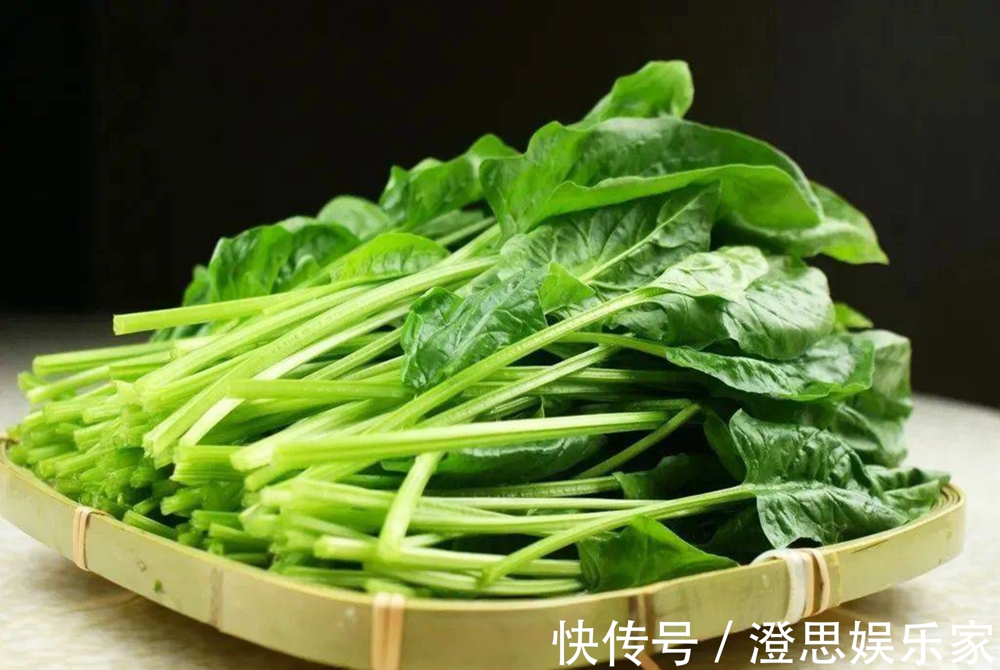 果冻|11个月宝宝吃母乳身亡,医生怒斥“素食妈妈”的无心之举太无知