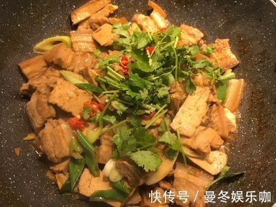 好吃|这才是五花肉炒香干最好吃做法,鲜香味美口感纯正,怎么都吃不腻