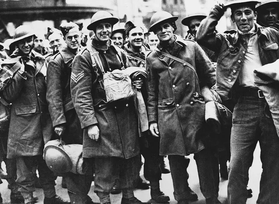 大门终于关上了