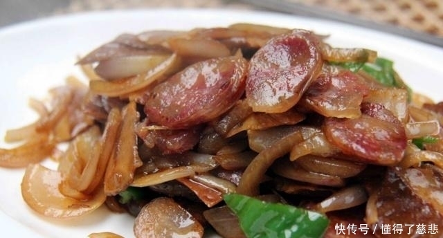 香肠|灌好的香肠这样做更好吃,香甜可口绝对好吃