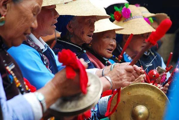 造就|延续百年的云南本土民族节日，山间坝子造就的文化奇迹.....