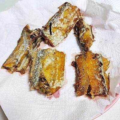 煎带鱼一口下肚,唇齿留香