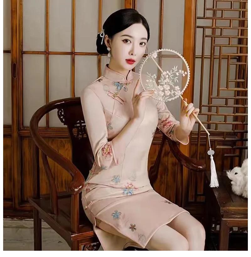 小家碧玉|美丽的中国旗袍,漂亮的小家碧玉!它的柔美青春无不令人瞩目!