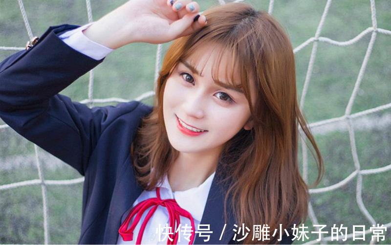 |搞笑GIF:谁被咬谁埋单我能一个人按到只剩最后一颗