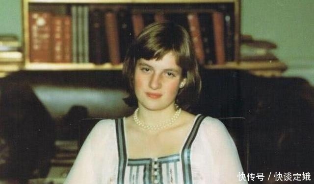 查尔斯|戴安娜的婚鞋:镶着132颗珍珠和542颗亮片,也藏了她的秘密