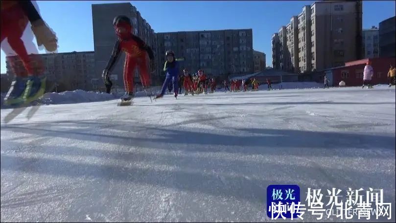 舞龙|冰雪运动搅热寒冬，大家用不同冰雪运动形式，祝福冬奥