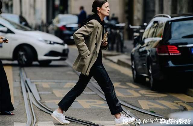 时尚|跟电视剧学搭配,不如看看真正的时尚编辑穿什么,让Jo给你点灵感