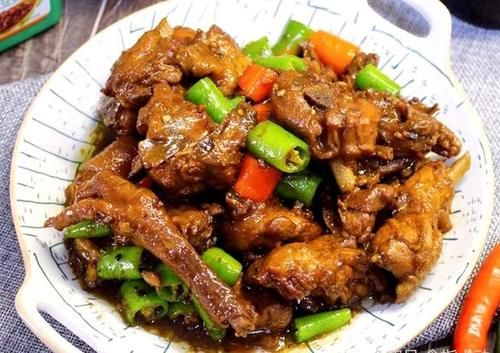 特有的酱香萦绕齿间，超好吃的4道私家菜，滋味十足，回味无穷！