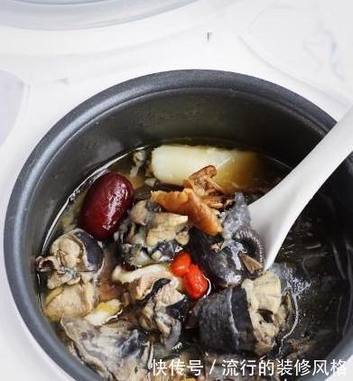 山药乌鸡汤|入秋后，记得多给家人喝这3道汤，营养滋补又润燥，暖身养胃！