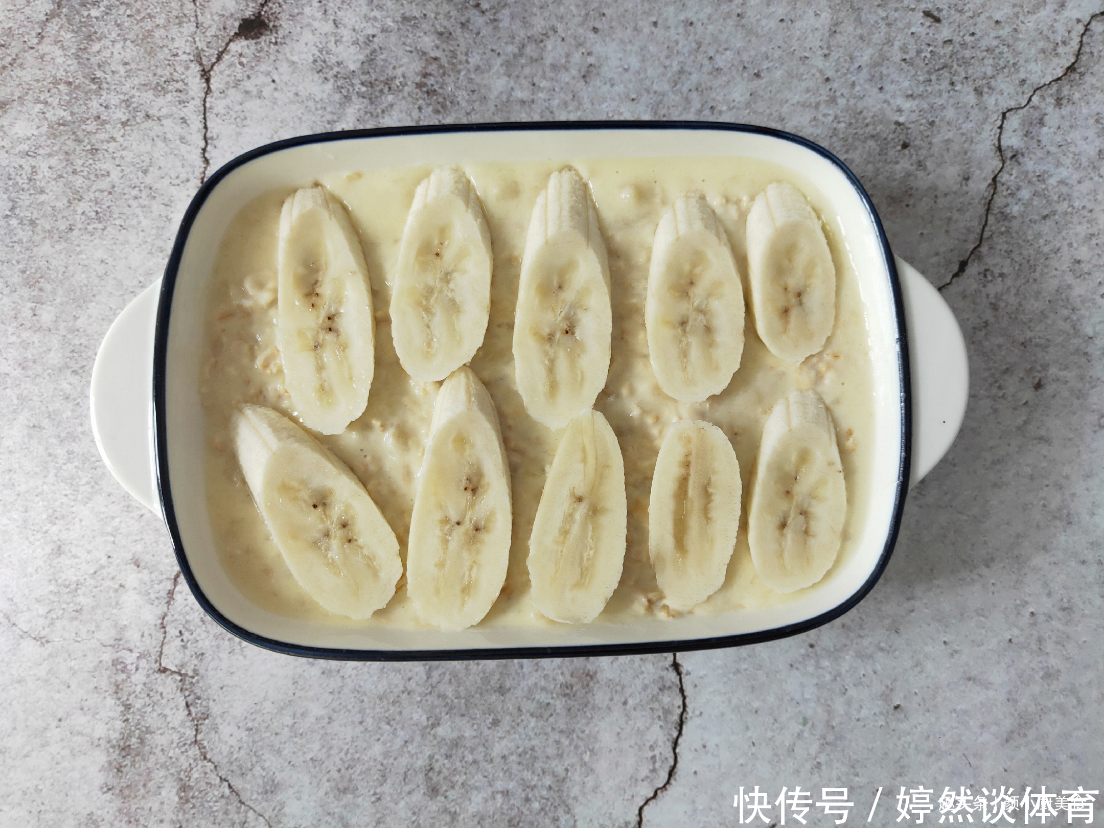 步骤|燕麦别泡着吃了,学会新吃法,比蛋糕还香甜,低脂低热量