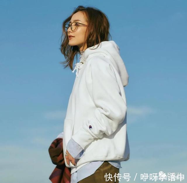 卫衣的8种叠穿法,都是今年秋冬流行的