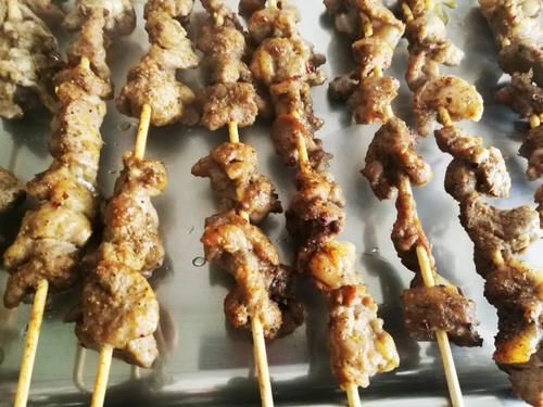 快过年啦!给家人做个烤羊肉串,外焦里嫩,没有羊膻味,口感不错