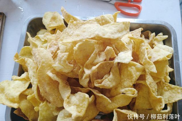 喜欢|麻叶子怎么做酥脆,今天东哥教你,喜欢吃的赶紧做起来