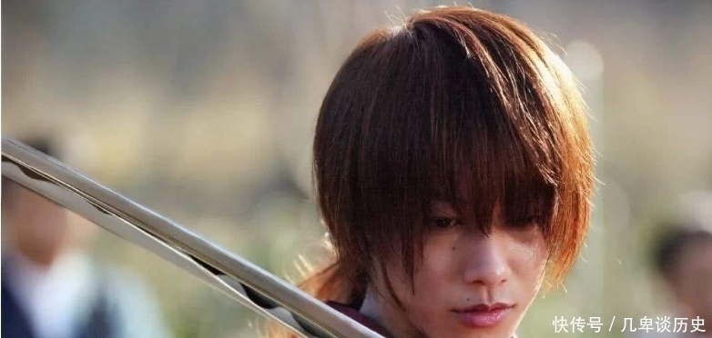 日本武士刀有多锋利,真能像电影一刀斩首吗,现实测试超乎想象