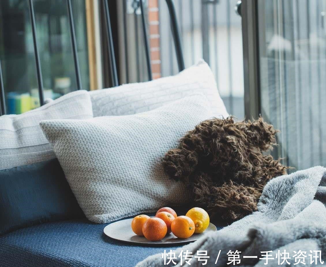 美学|日本女主的治愈系家居，屋内鲜花环绕，物品收纳有序，幸福感很高！