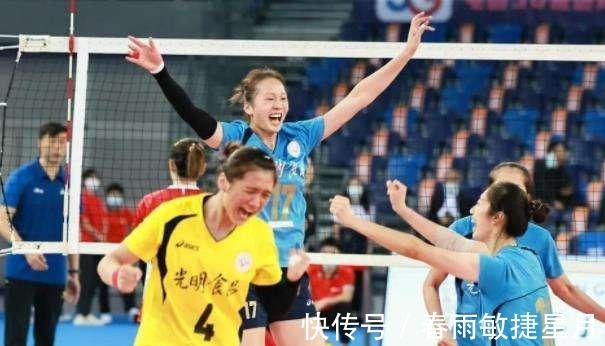 辽宁女排|上海女排迎联赛首秀，拉尔森未亮相集体合照，金软景喊出冲冠目标