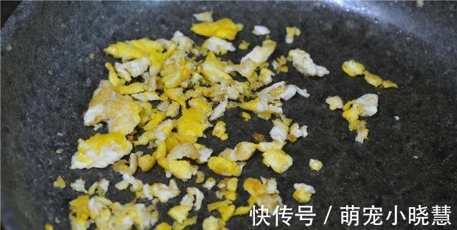 早餐|米饭新做法，儿子着了迷，天天吃不够，5分钟上桌，我特乐意做！