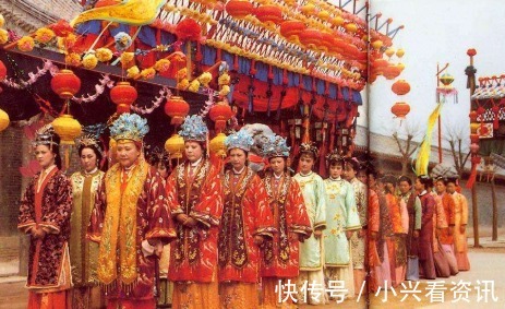 贵族|在红楼梦中,贾府是豪门贵族, 为什么用的东西却是半旧的