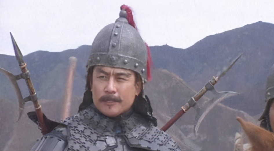 演义中|别被《三国演义》误导,历史上的黄忠并不是六七十岁的老将