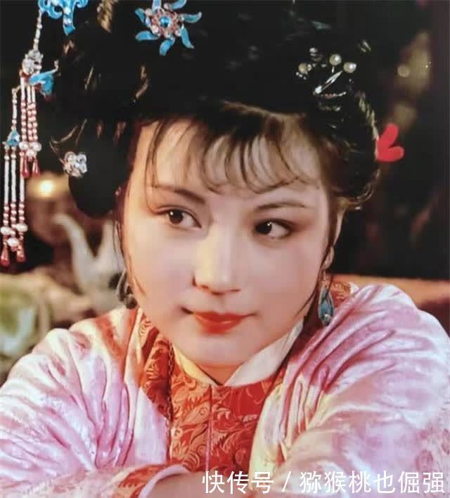 史湘云!《红楼梦》贾母早对袭人做出评价:德行浅薄的贱骨头,难承载富贵