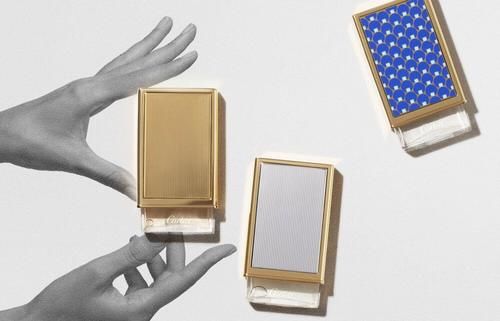 bBvlgari海蓝宝石色手袋尽显温柔，Cartier中性香水可以DIY丨是日美好事物