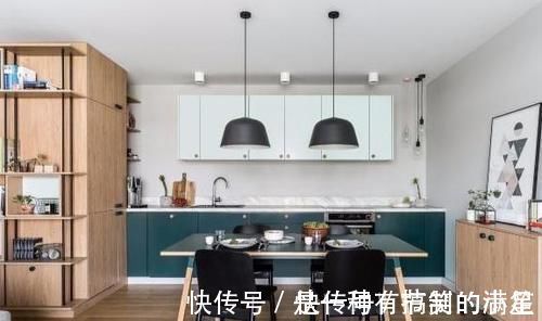 原木色|66㎡两居,以储物柜做隔断,以墨绿和原木配色,实用的文艺范儿