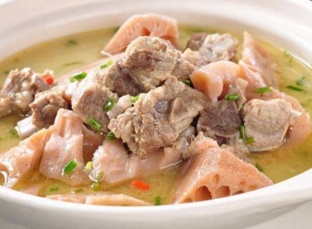 炖排骨汤，要记住“3放3不放”，肉嫩汤鲜，香而不腻，3碗不够喝