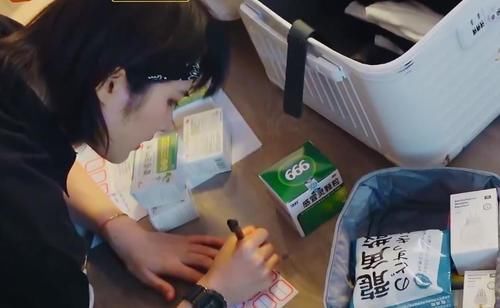 黃曉明|《中餐廳》第一位到場的新人姚安娜，來頭可不小