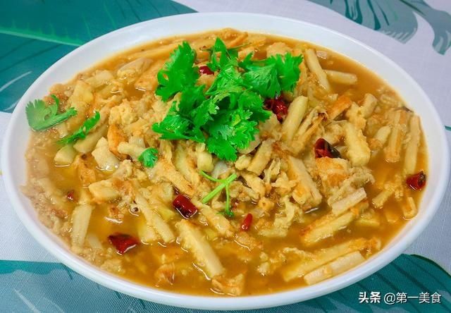 做法|厨师长分享莲藕新吃法，地道老式做法，一煎一顿，出锅比肉还香