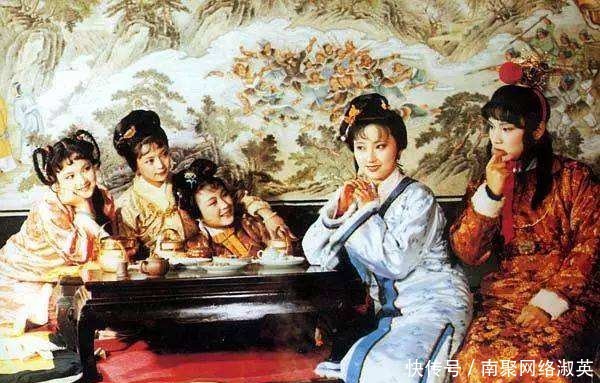 真谛|《红楼梦》的中心思想是什么?从袭人的身上,浅析小说的真谛!