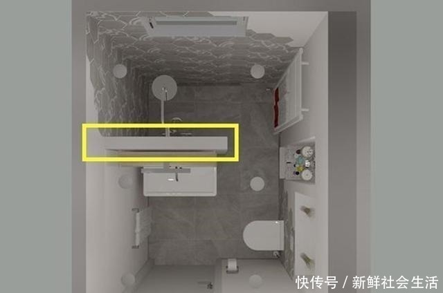 马桶|马桶不靠墙,直接和淋浴房隔断合并,上方装个置物架还能用来收纳!