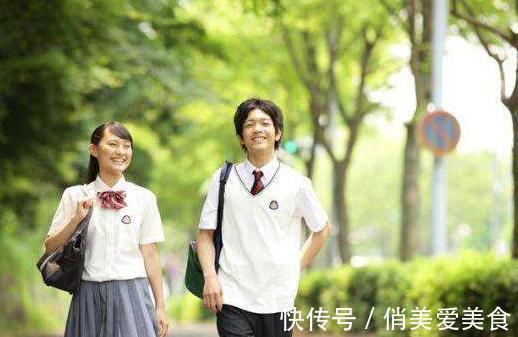 老师|14岁女孩关于“爱情”的作文火了,老师:就算她早恋我也不会管