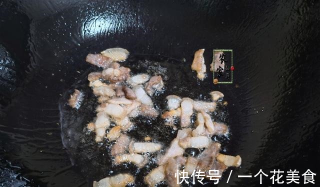 天冷了，遇到它别错过，多买些存着，随吃随取特省事，炒肉吃真香！