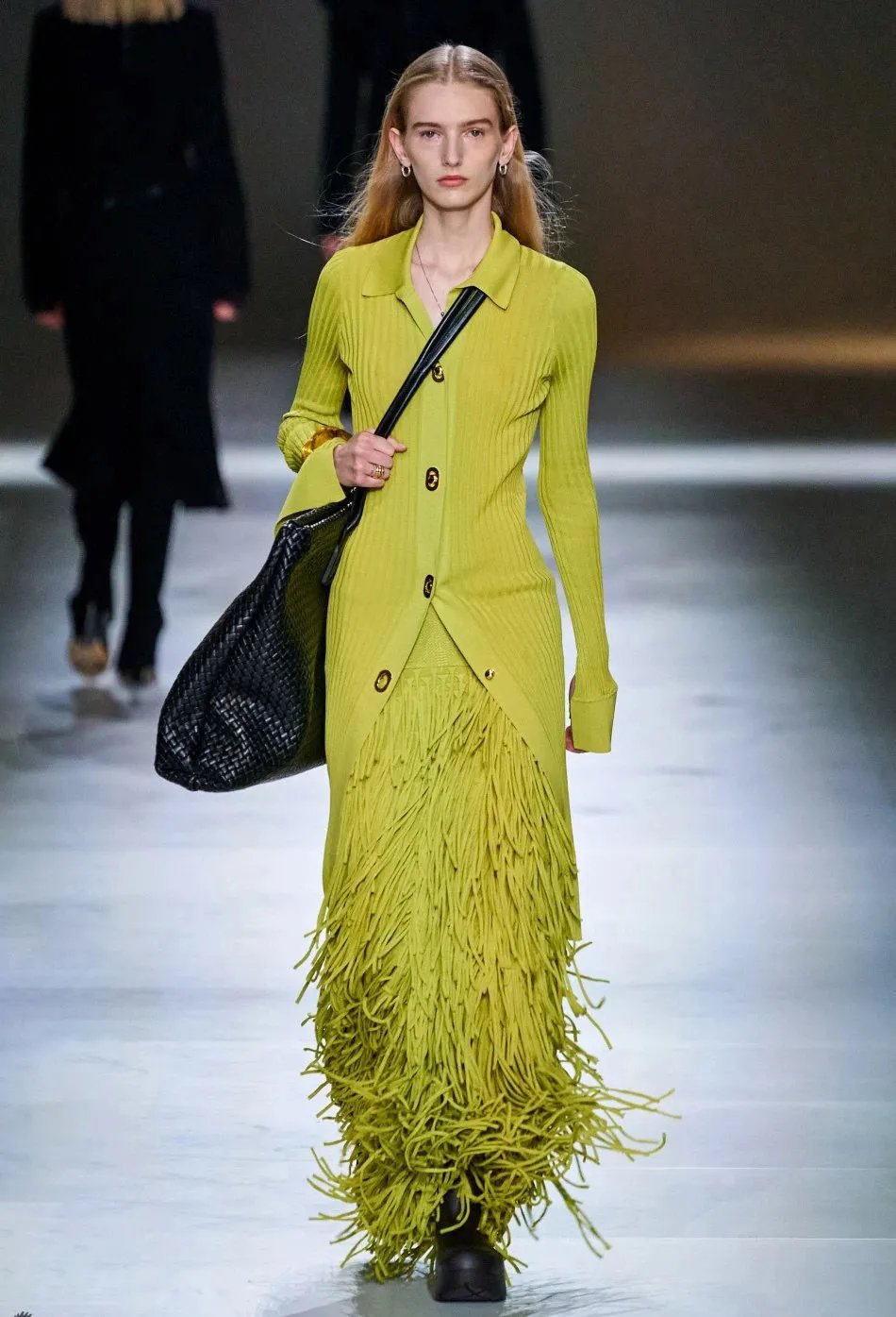 千禧辣妹是你！做一颗大胆时髦的荧光糖果|上游时尚| 糖果