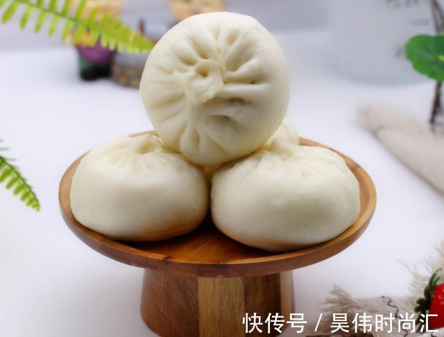 包子|5块钱买一捆,入馅做包子,暄软馅香还流汁,比韭菜白菜的好太多