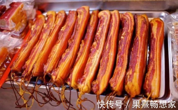 保存腊肉,直接冷冻是大错!学会这2招,腊肉香软好吃,放1年不坏