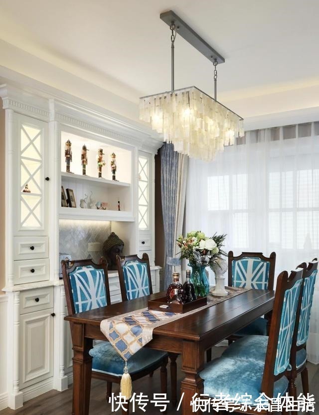 空间|140㎡美式风格三居室，玄关装了玻璃窗让家既美观又开阔！