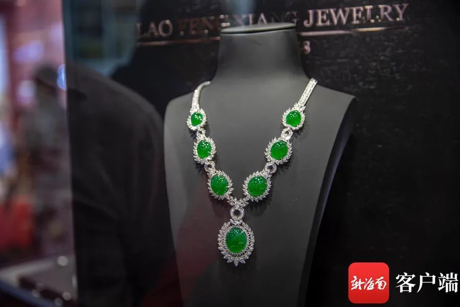 一颗宝石，265刻面，创吉尼斯世界纪录！