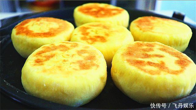 面粉别蒸馒头吃了，教你最好吃的做法，10分钟出锅，比油饼还简单