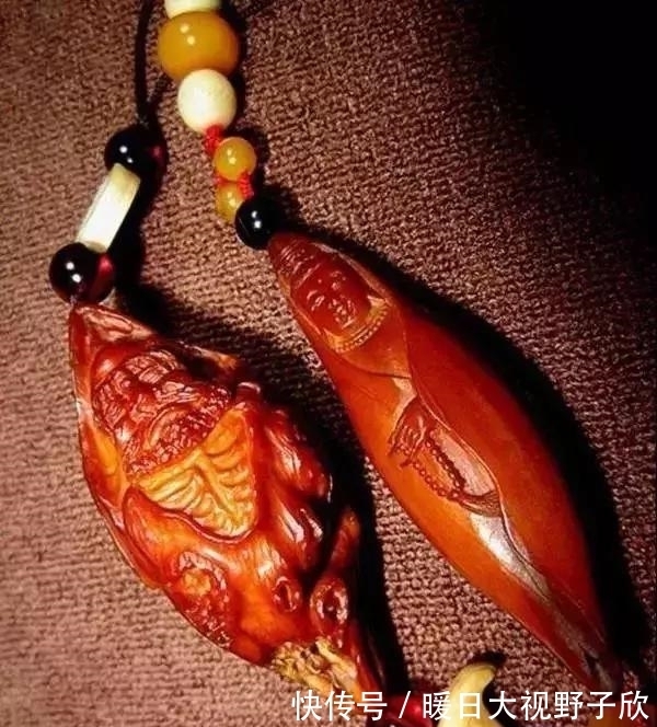 魏学洢!盘了600年的橄榄核包浆啥样?玉化橄榄核雕欣赏